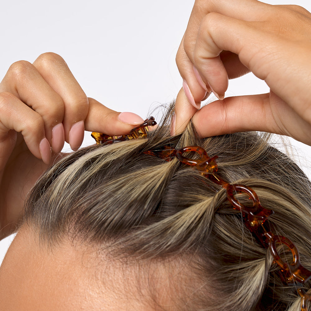 Geometric Link Headband – Bold Circular Chain Hair Accessory
