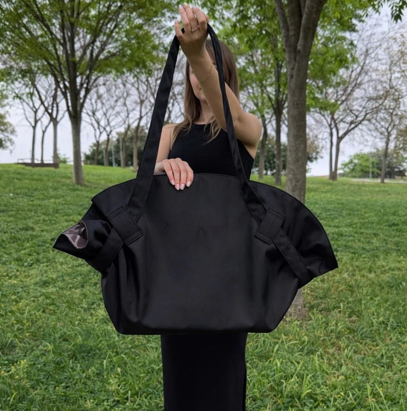 3-in-1 Quick-Storage Bag | Portable Laundry Hamper, Picnic Mat & Beach Tote